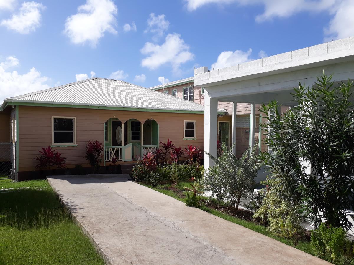 Apartment Unforgetable Gardens Falmouth Harbour Екстер'єр фото